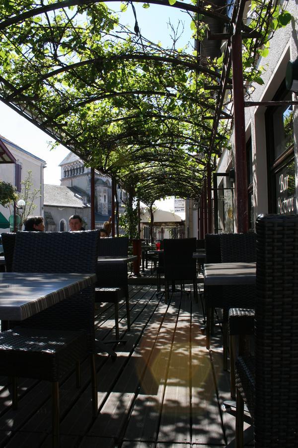 Hotel Restaurant Cousseau Parentis-en-Born Ngoại thất bức ảnh