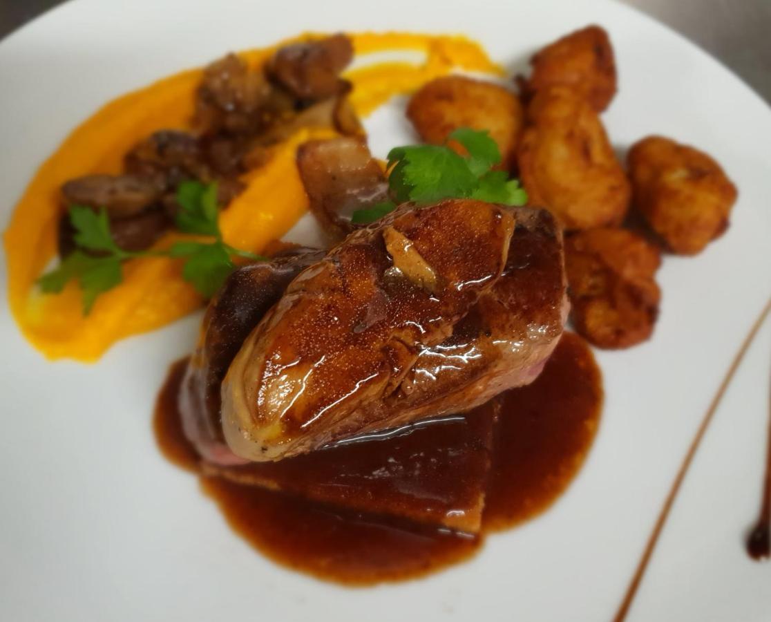 Hotel Restaurant Cousseau Parentis-en-Born Ngoại thất bức ảnh